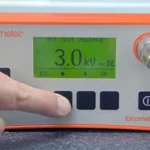 Elcometer 266, panel i wyświetlacz napięcia badania